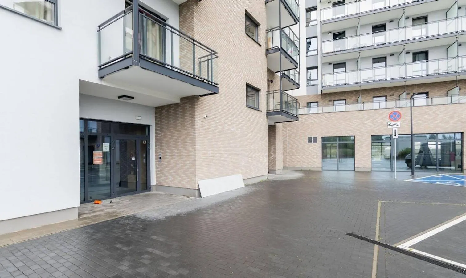 Rosette Apartment Wiktoryn Warsaw 0*,  Poland