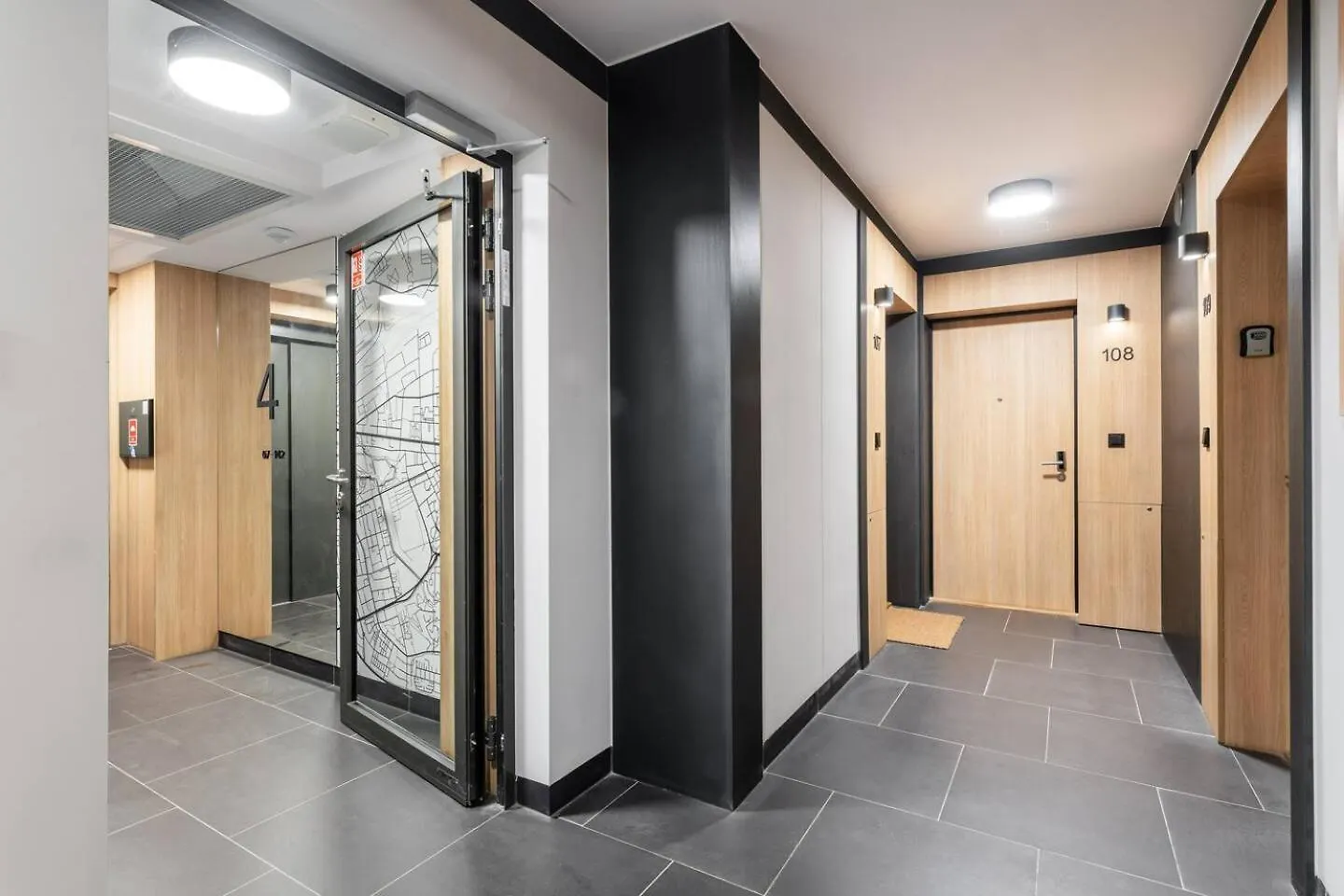 Rosette Apartment Wiktoryn Warsaw