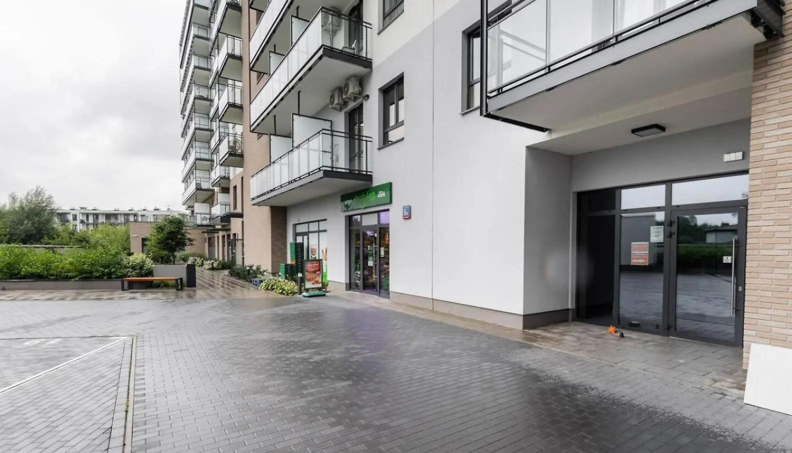 Rosette Apartment Wiktoryn Warsaw